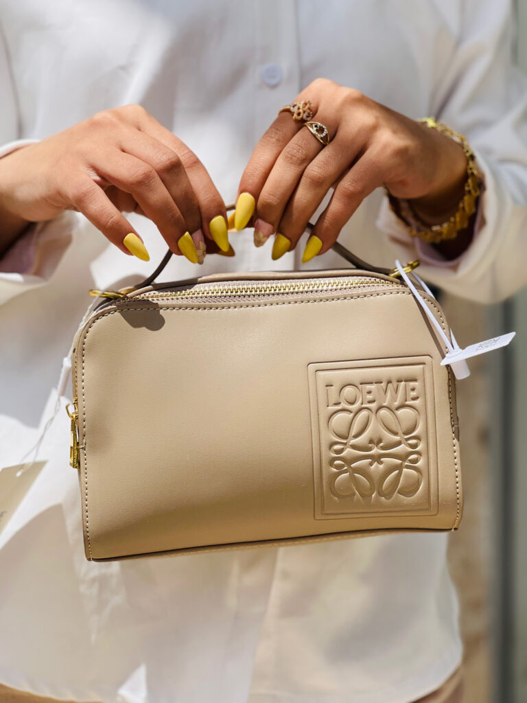 كروس من LOEWE
