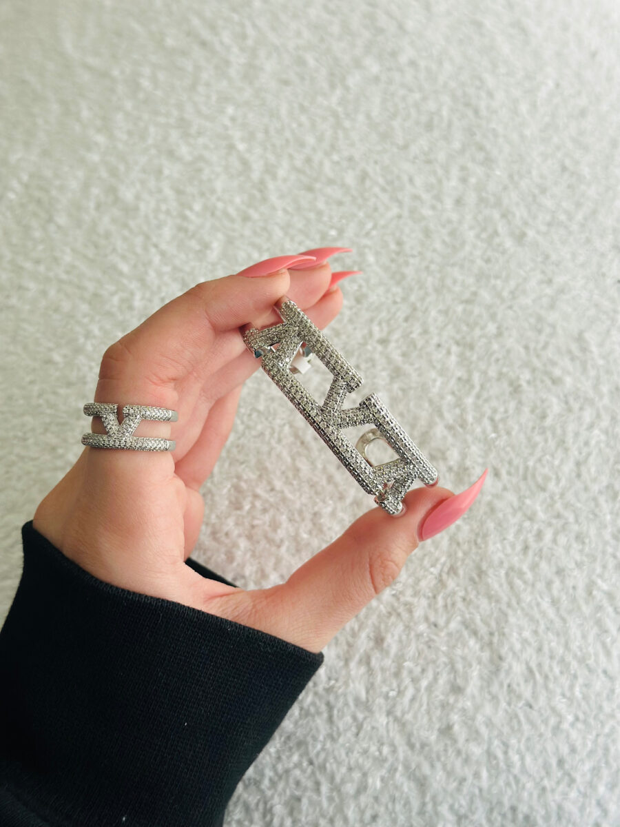طقم اسوارة وخاتم من فالنتينو