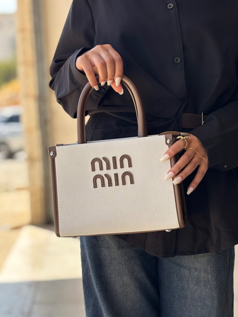 شنتة عملي من ميو ميو