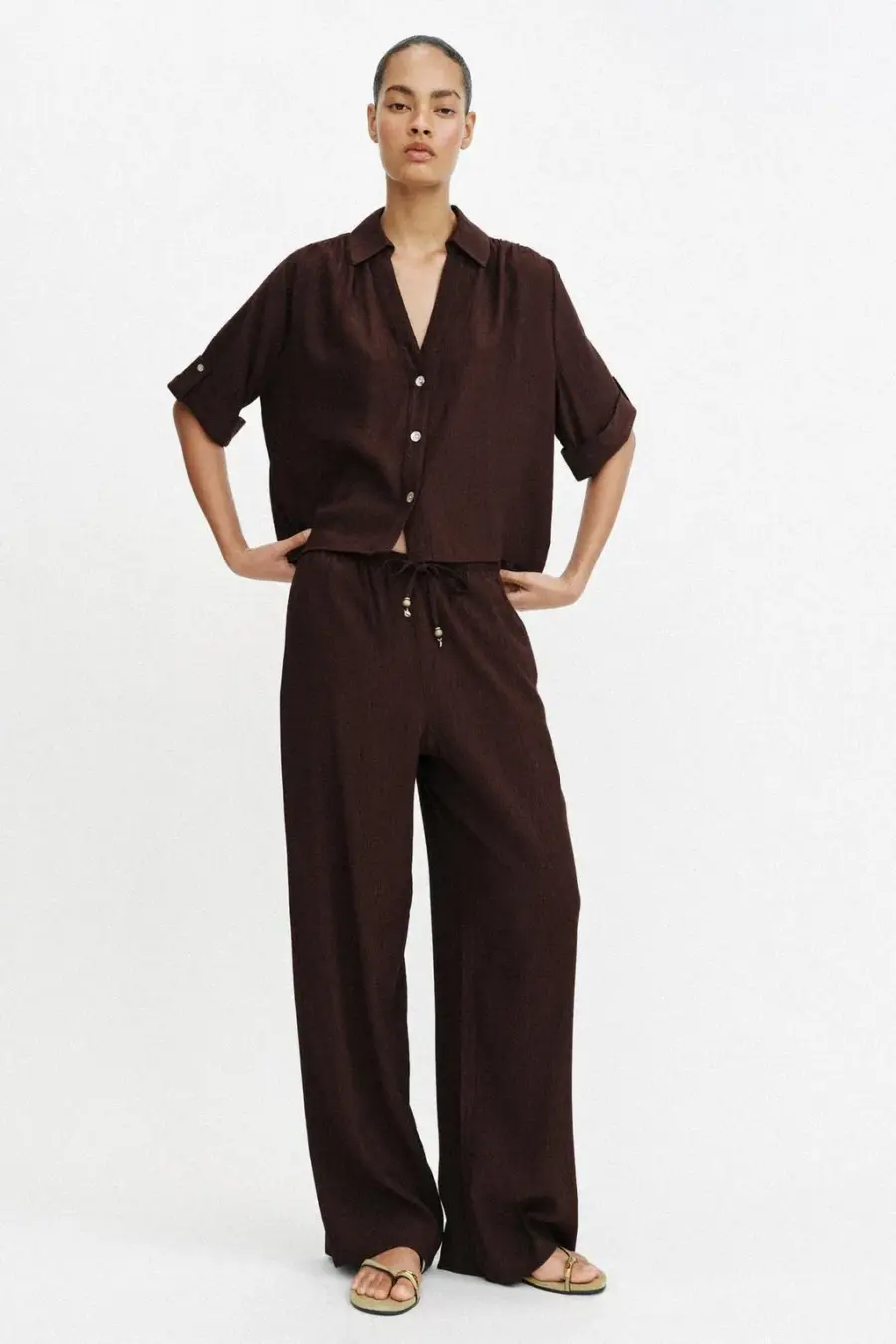 FLOWING STRAIGHT-LEG TROUSERS