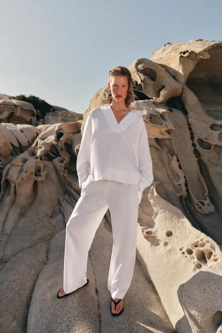 STRAIGHT TROUSERS WITH LINEN