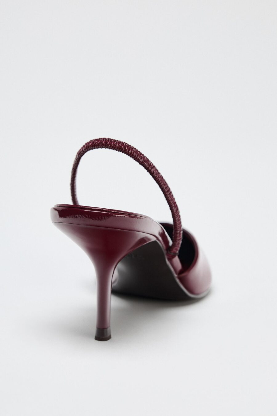 PATENT-EFFECT SLINGBACK SHOES