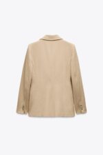 FITTED BLAZER WITH SHOULDER PADS