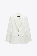 FITTED BLAZER WITH SHOULDER PADS