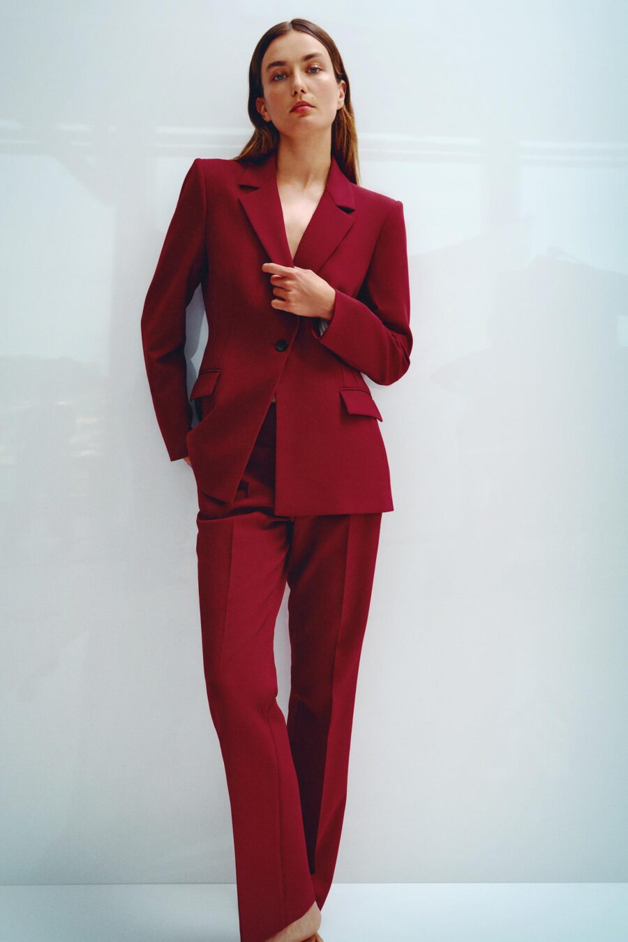 FITTED BLAZER WITH SHOULDER PADS