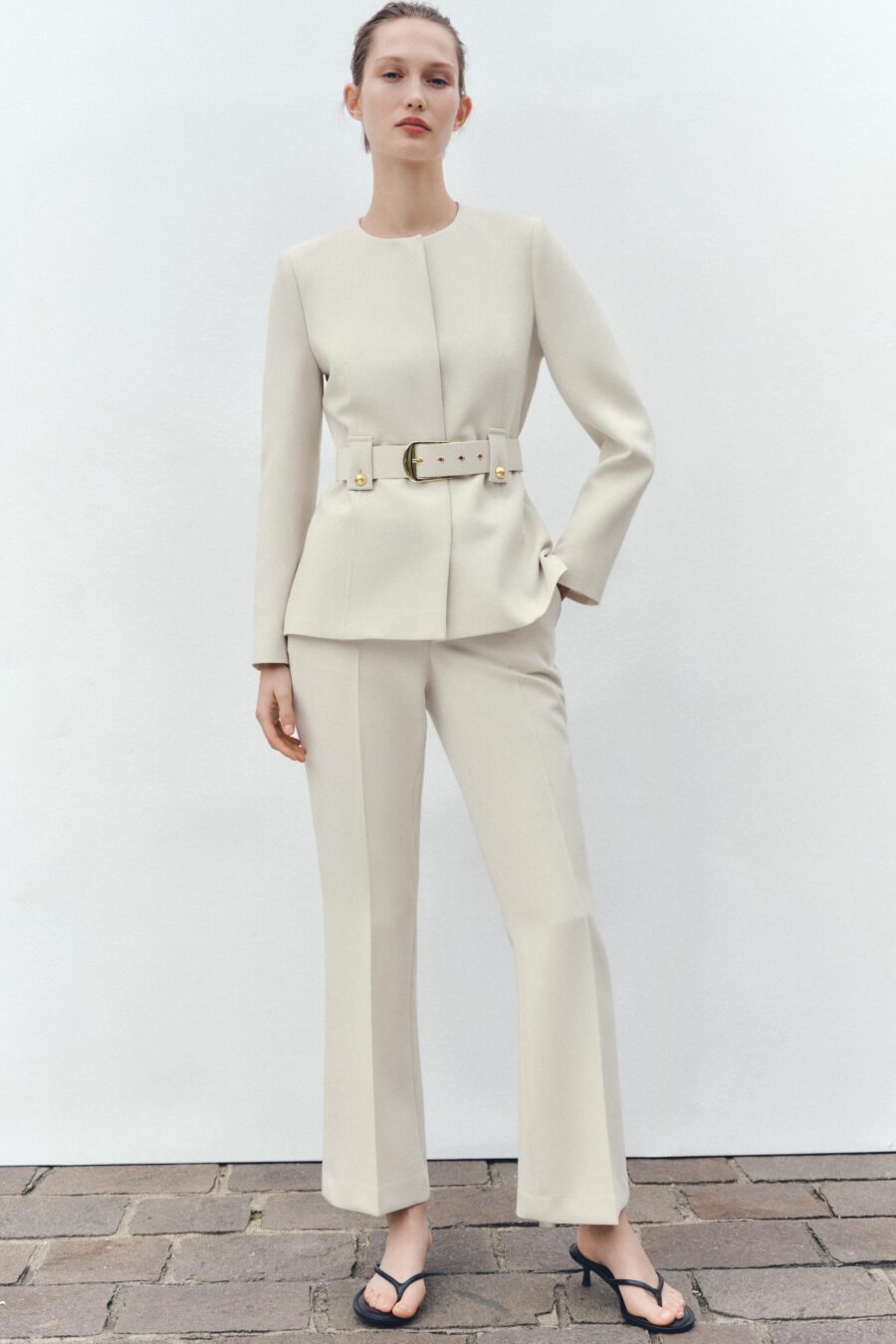BLAZER WITH WIDE BELT