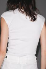 RIBBED T-SHIRT