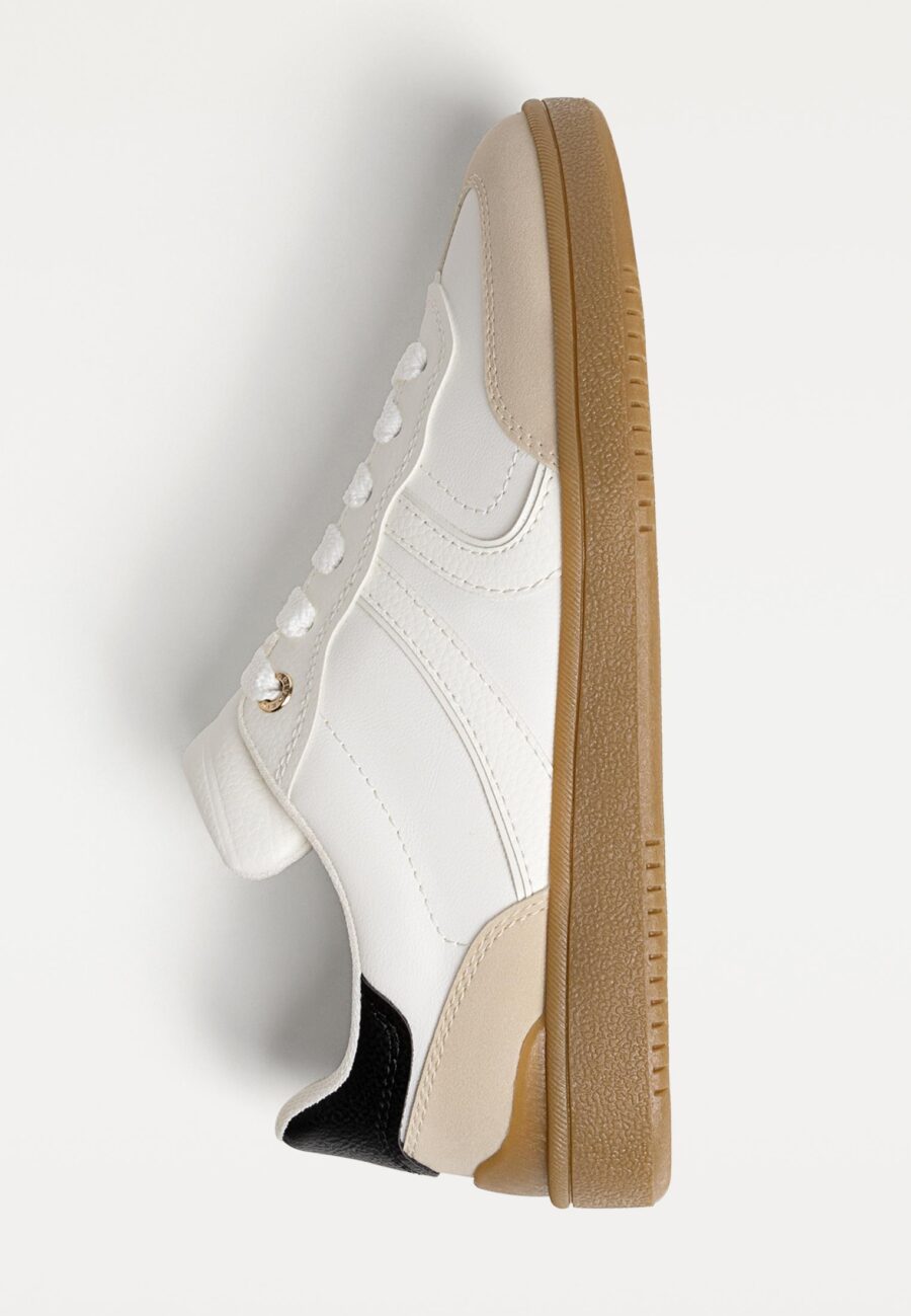 Retro casual sneakers
