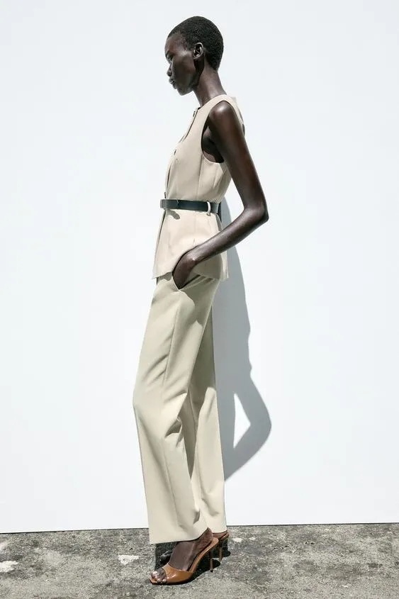 LONG WAISTCOAT WITH BELT