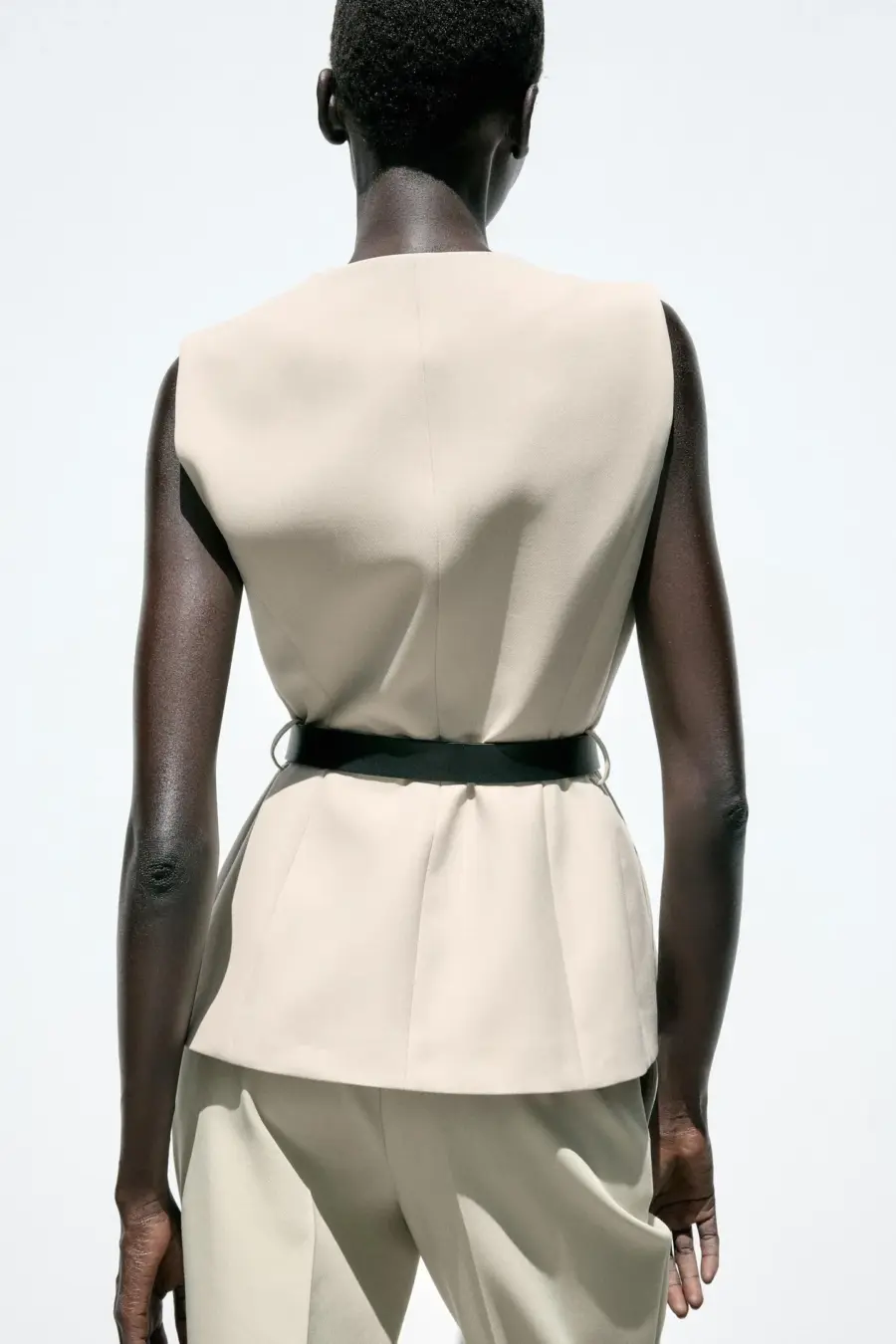 LONG WAISTCOAT WITH BELT