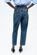 Z1975 HIGH-WAIST SLIM MOM LEG JEANS