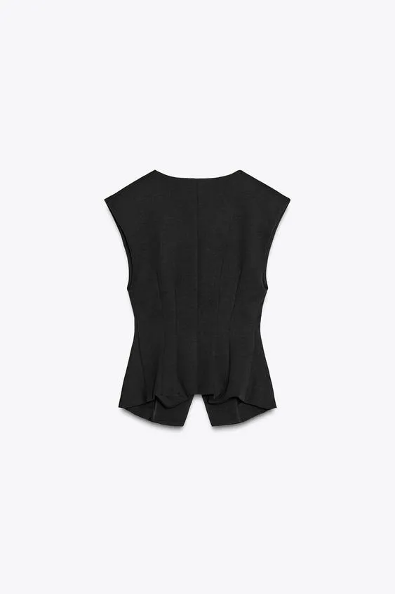 INTERLOCK SLEEVELESS TOP