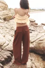 WIDE-LEG TROUSERS WITH DARTS