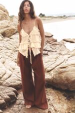 WIDE-LEG TROUSERS WITH DARTS