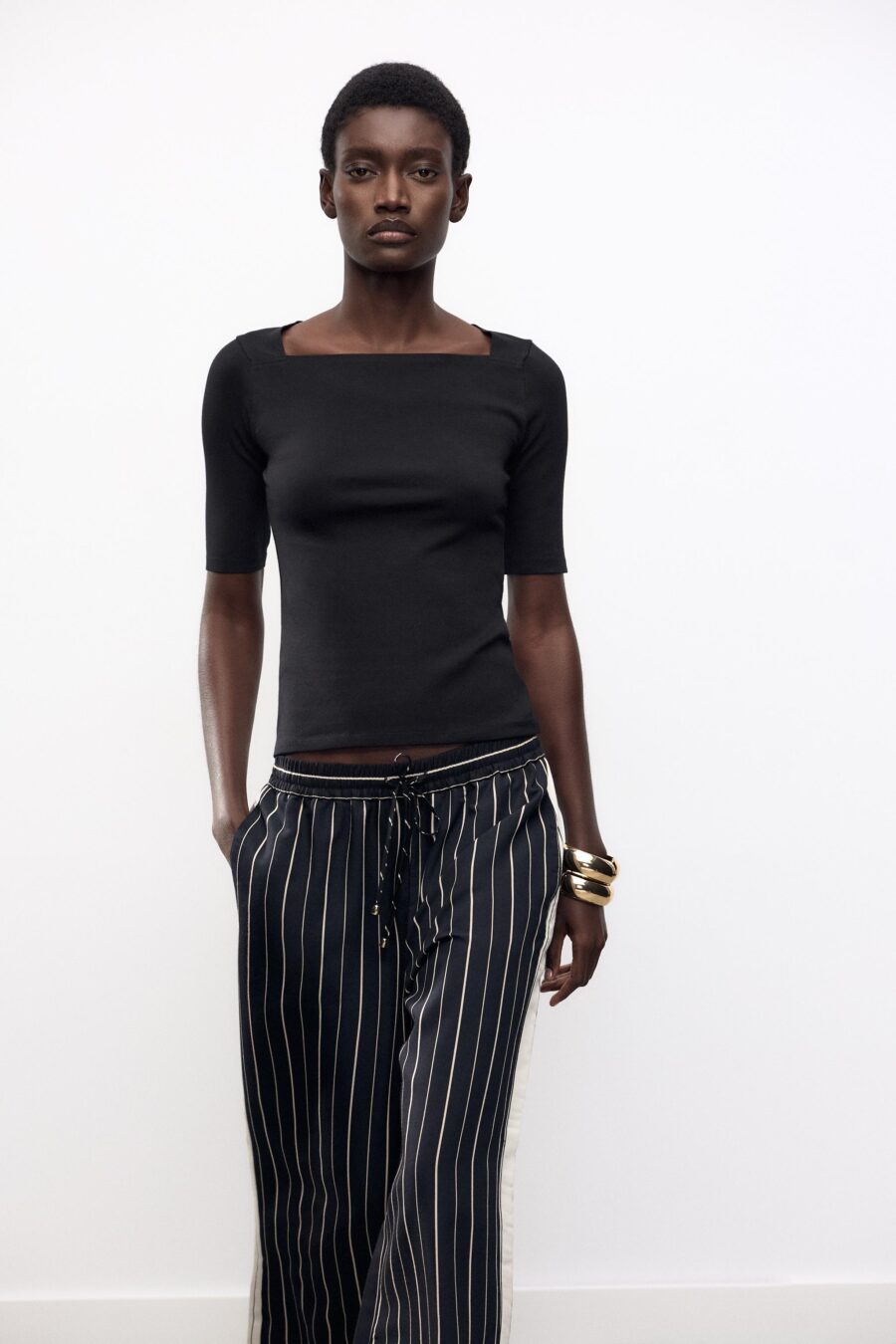 SQUARE NECKLINE T-SHIRT
