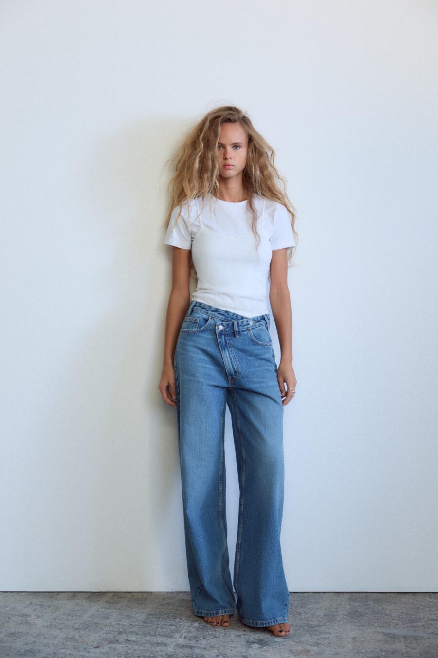HIGH-WAIST WIDE-LEG TRF JEANS