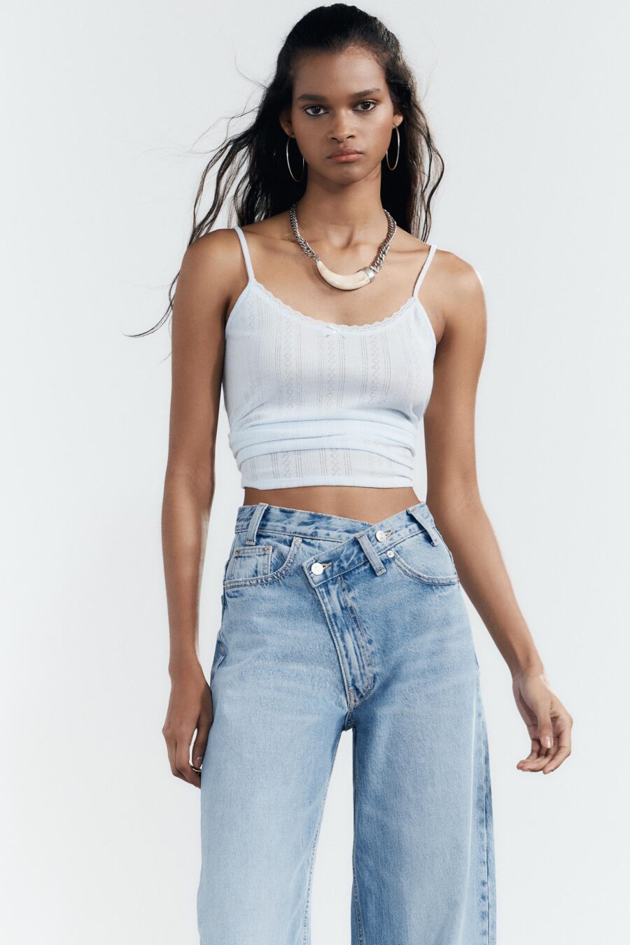 HIGH-WAIST TRF WIDE-LEG CROSSOVER WAIST JEANS