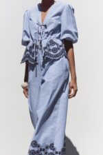 STRIPED EMBROIDERED TOP