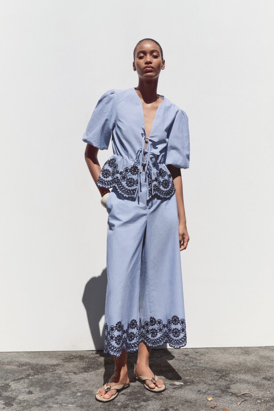 STRIPED EMBROIDERED TOP