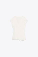 TEXTURED CLASP TOP