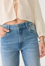 1465 Slim-fit mom jeans