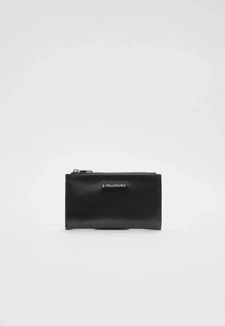 Basic zip-up purse