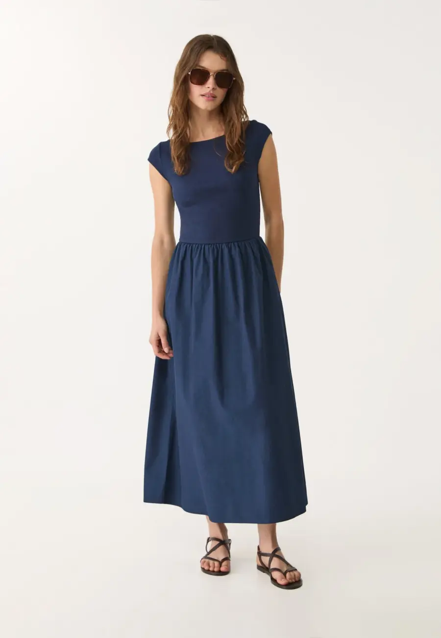 Contrasting midi dress