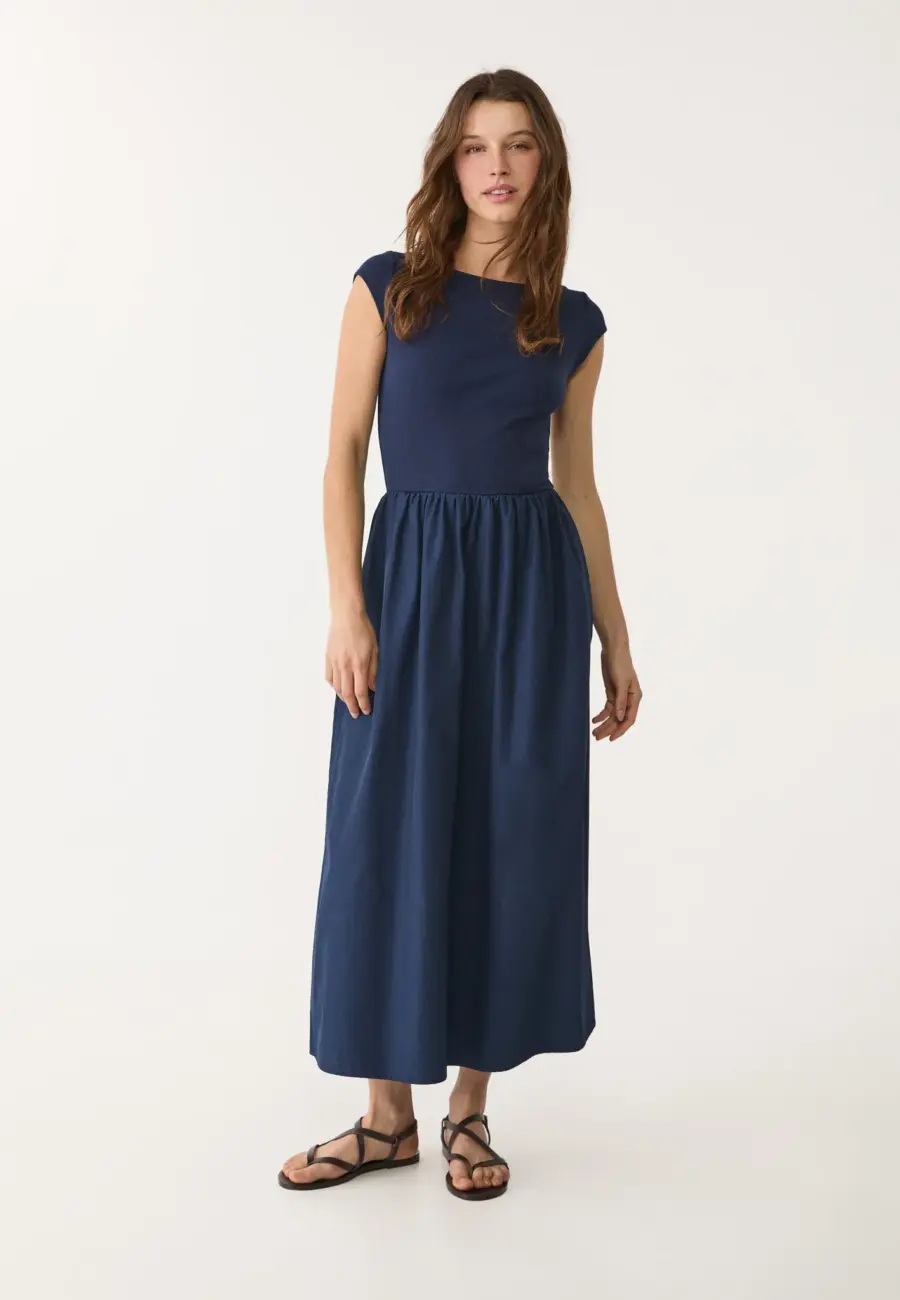 Contrasting midi dress