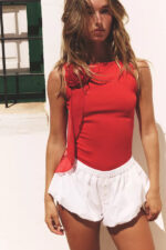 SLEEVELESS FLORAL TOP