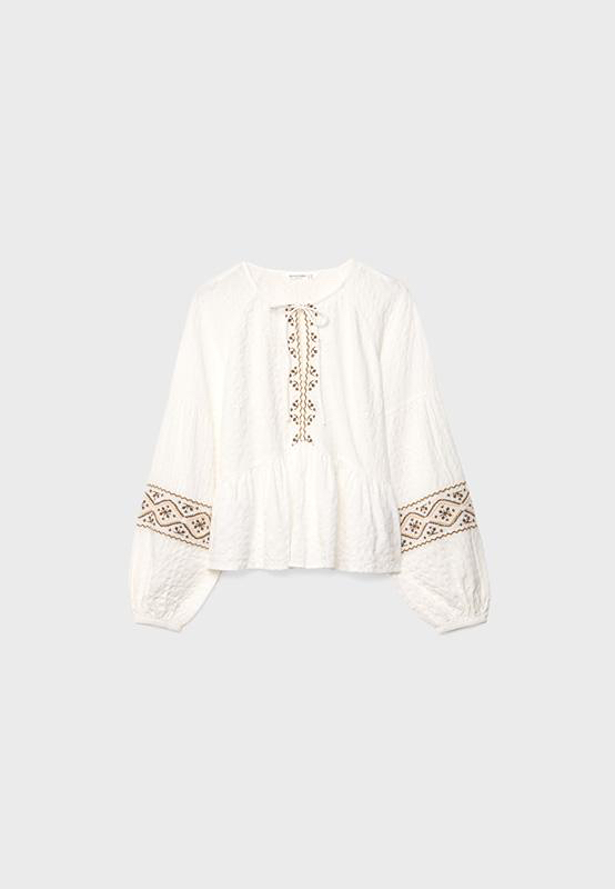 FLOWING EMBROIDERED BLOUSE
