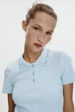 JEWEL COLLAR RIBBED POLO SHIRT
