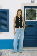 KNIT TOP WITH GOLD BUTTONS