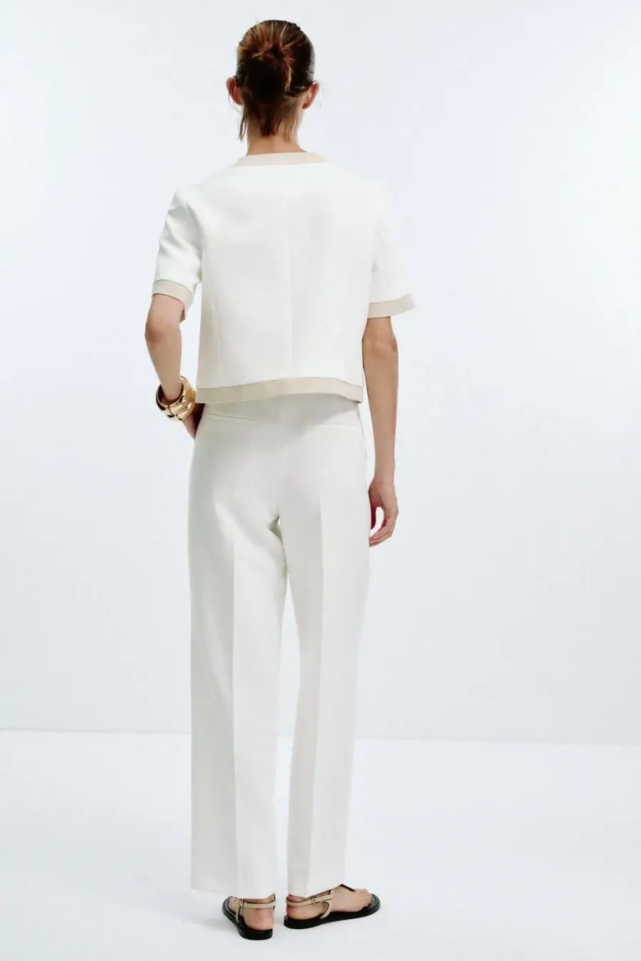CONTRAST SHORT SLEEVE BLAZER
