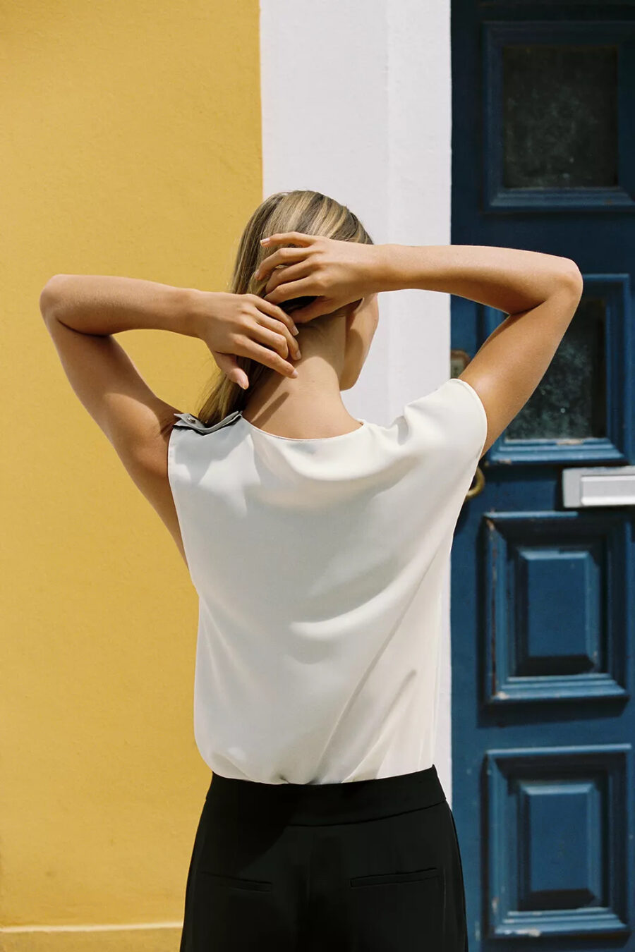 SHOULDER BUTTON BLOUSE