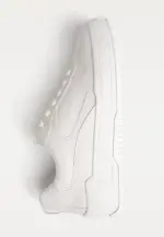 Women’s trainers