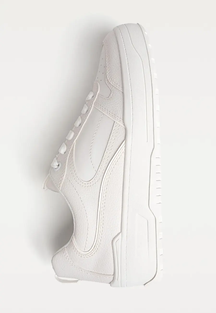 Women’s trainers
