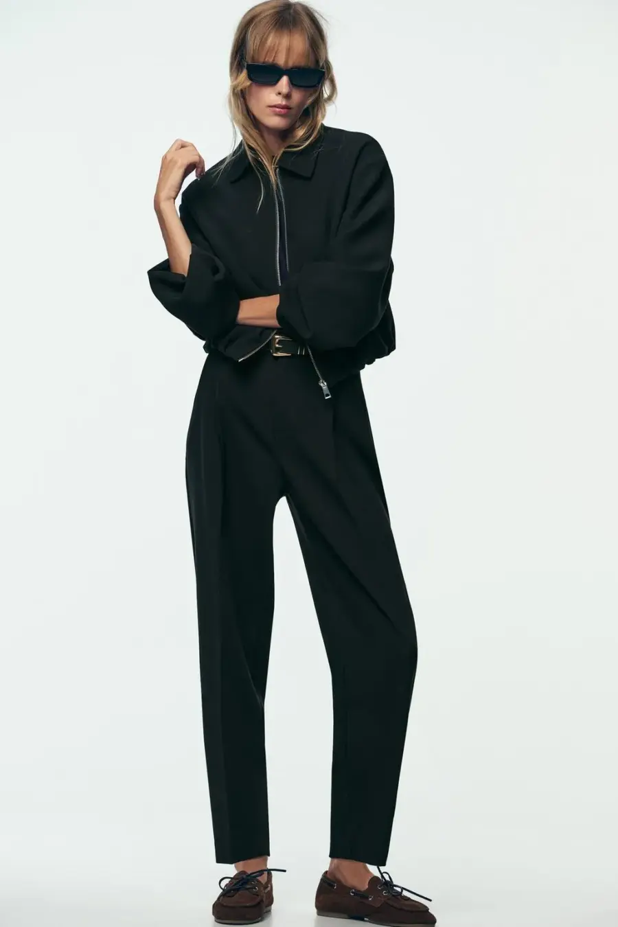 DARTED TROUSERS WITH BELT