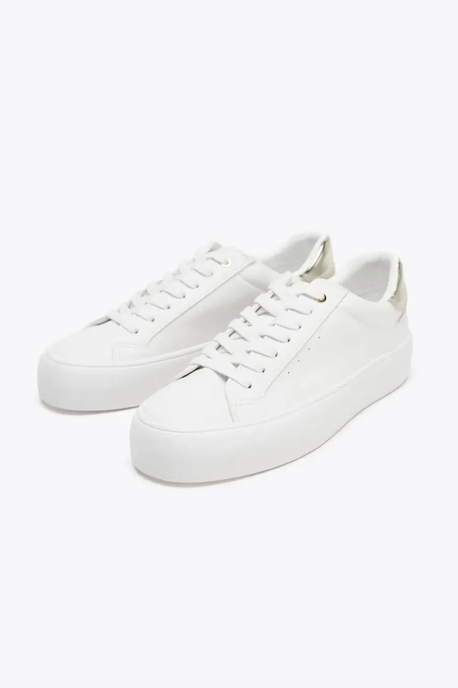 CONTRAST TRAINERS