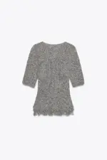 FITTED KNIT TOP WITH FRINGING