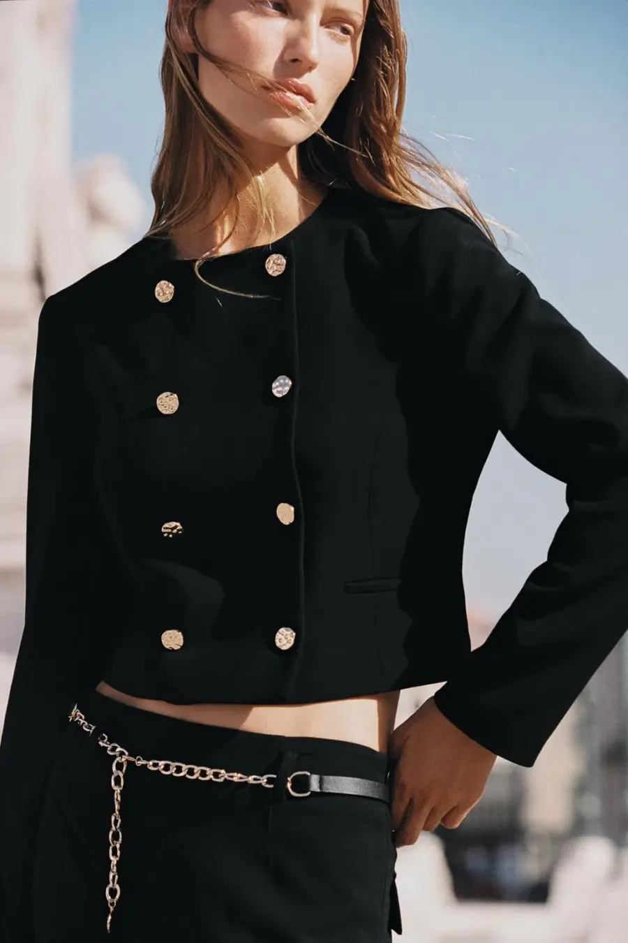 SHORT DOUBLE-BREASTED BLAZER
