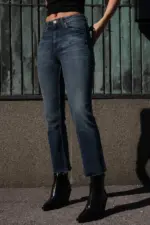 TRF HIGH-WAIST CROPPED FLARE JEANS