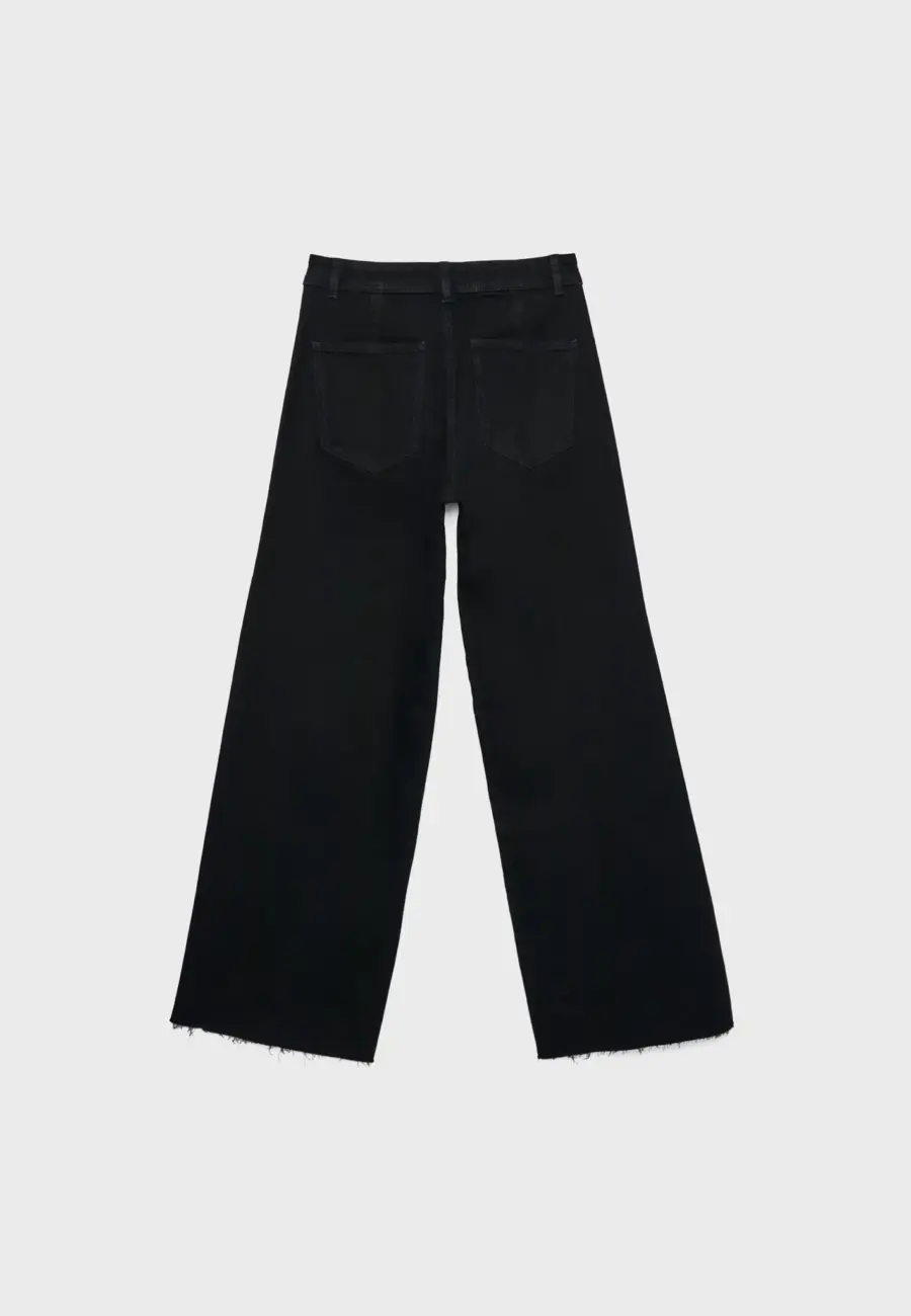 D63 Wide-leg jeans with seams