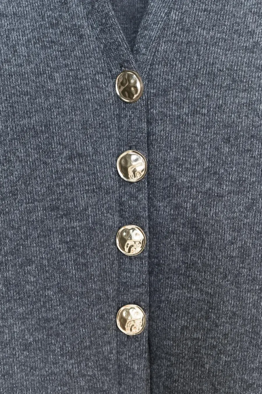 SOFT BUTTON CARDIGAN