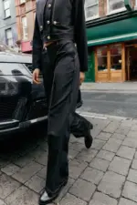 STRAIGHT TROUSERS WITH DART