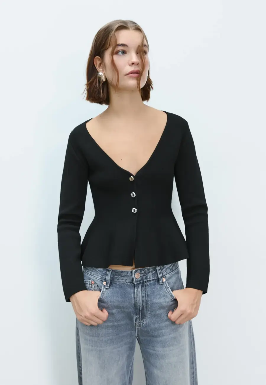 Buttoned peplum knit cardigan