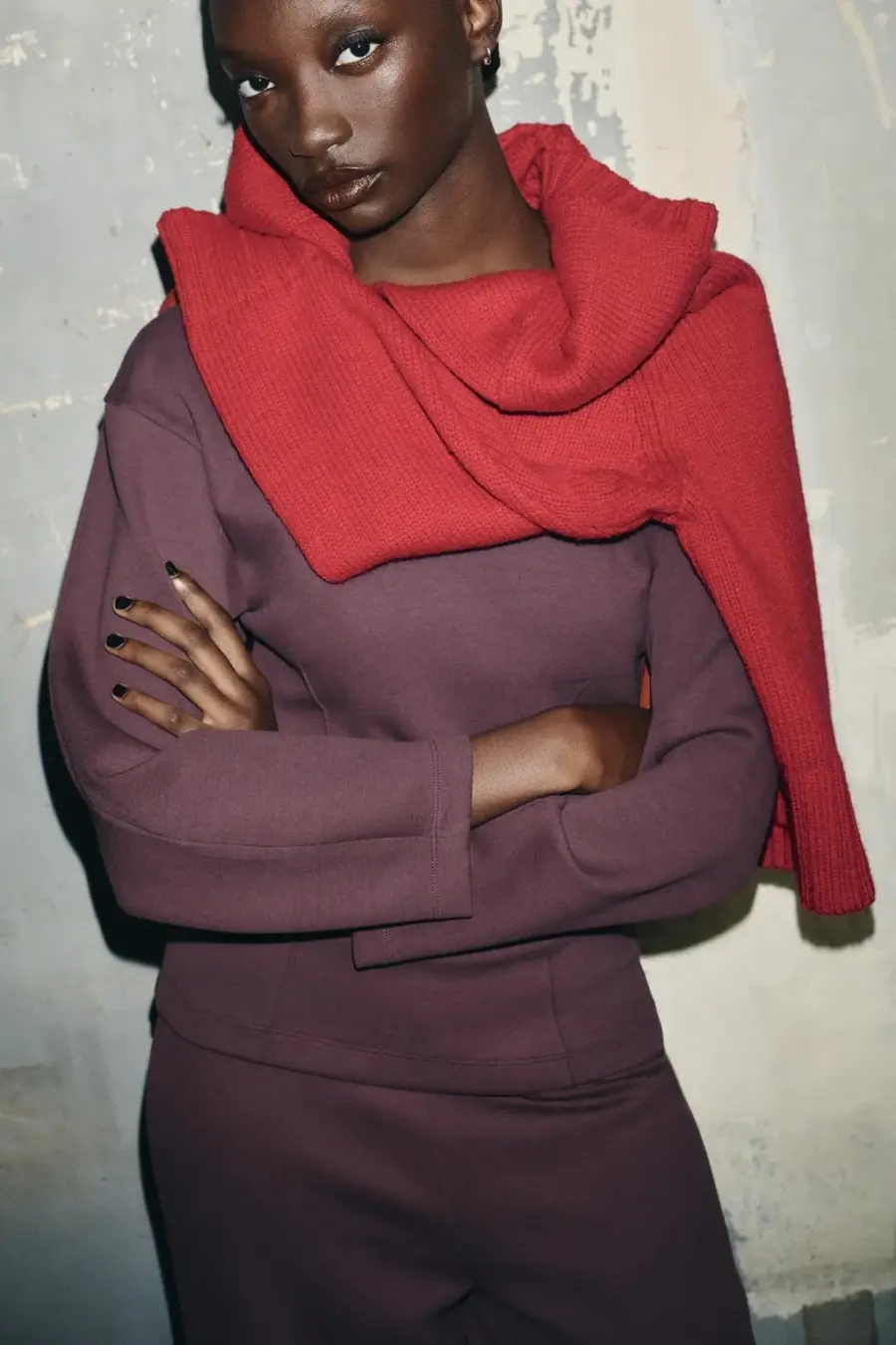 INTERLOCK TOP WITH DARTS