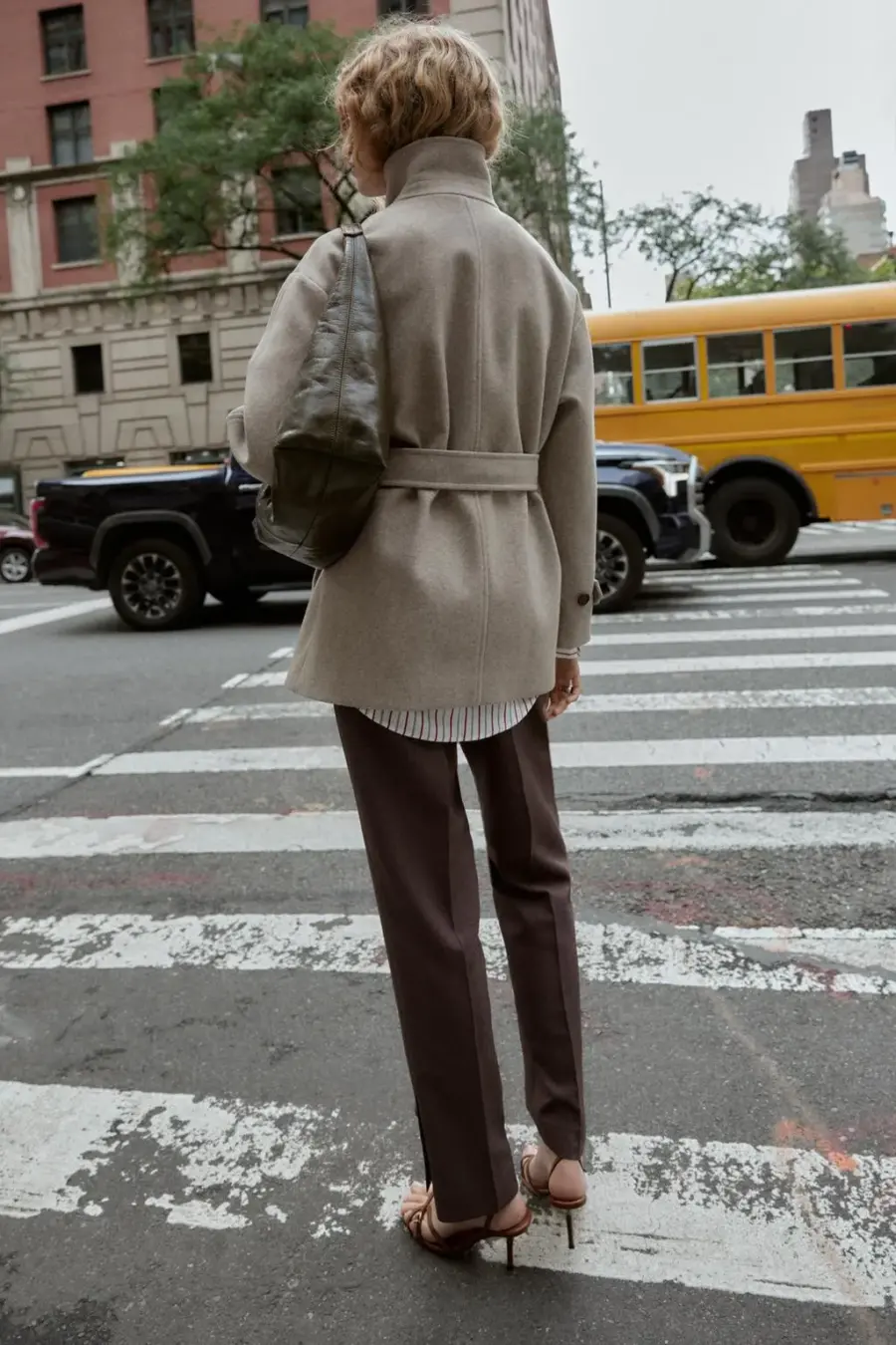 SOFT DOUBLE-POSITION COLLAR COAT