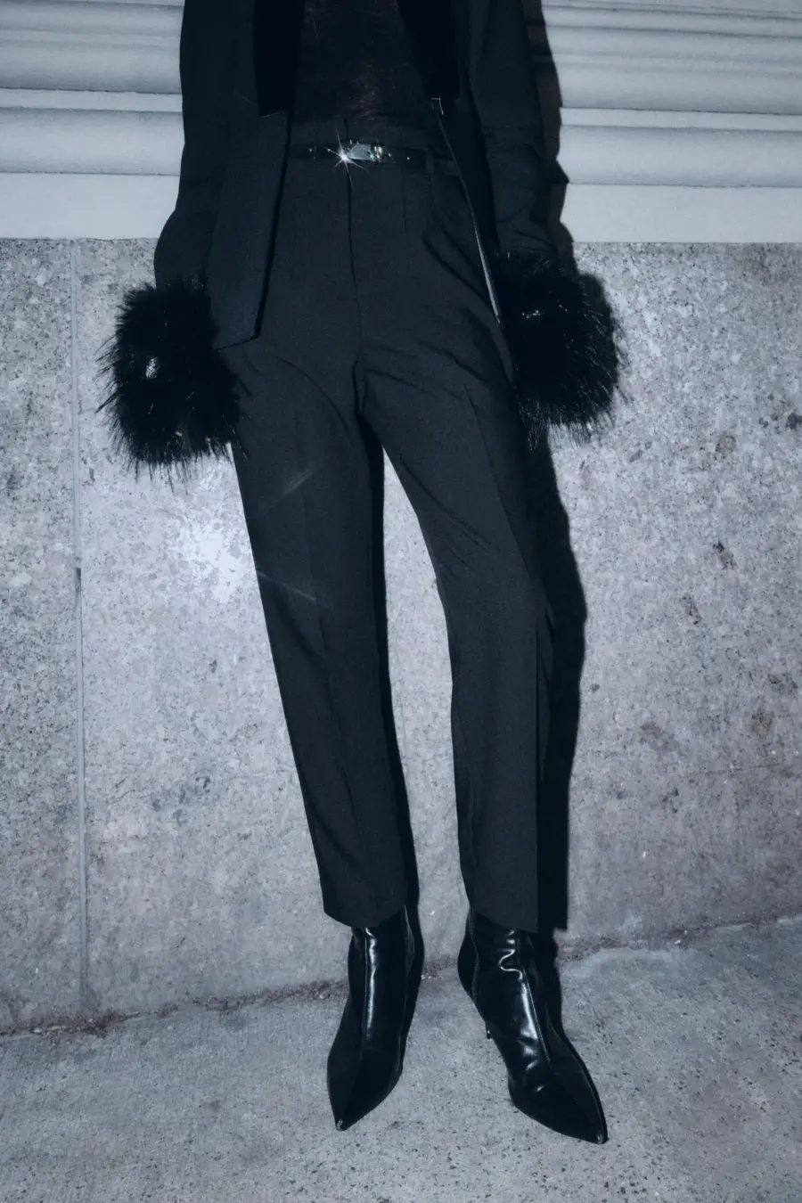 HIGH-WAIST TROUSERS WITH BELT