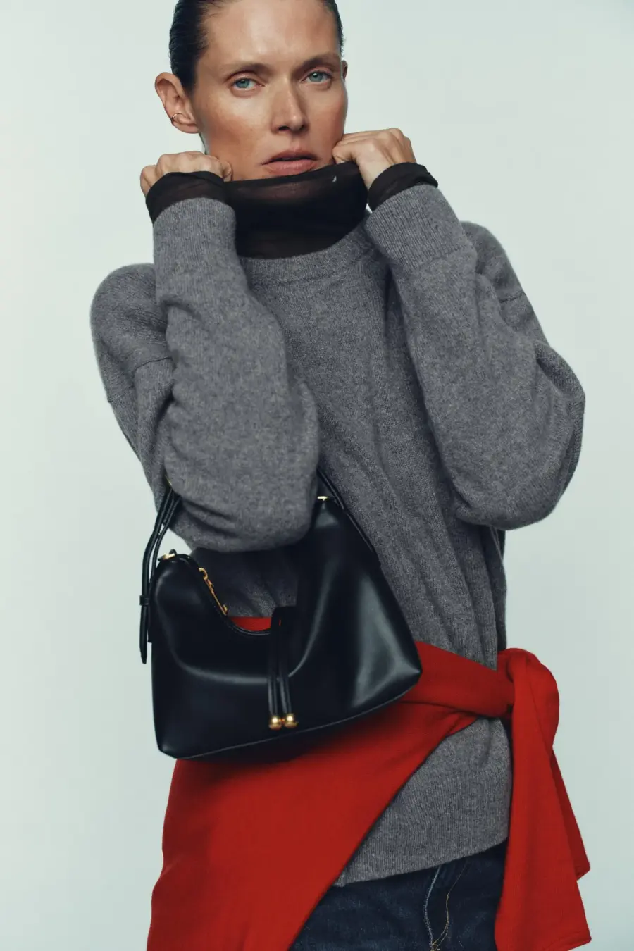 MINI BUCKET BAG WITH BALL DETAIL