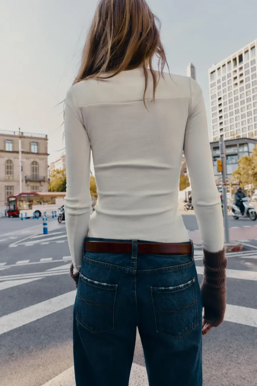 RIBBED LONG SLEEVE T-SHIRT